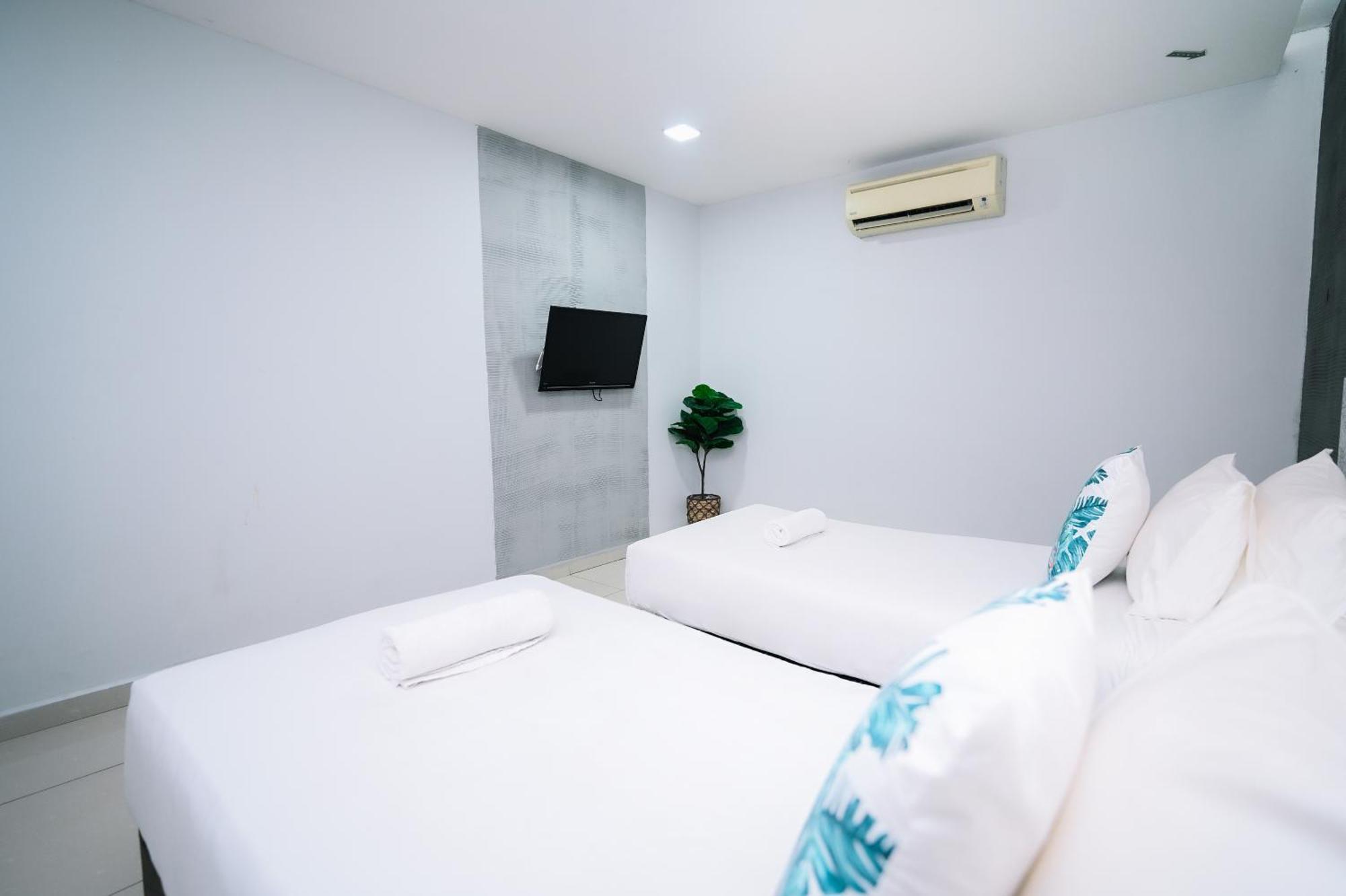 Swing & Pillows - Pj Ss2 Petaling Jaya Dış mekan fotoğraf