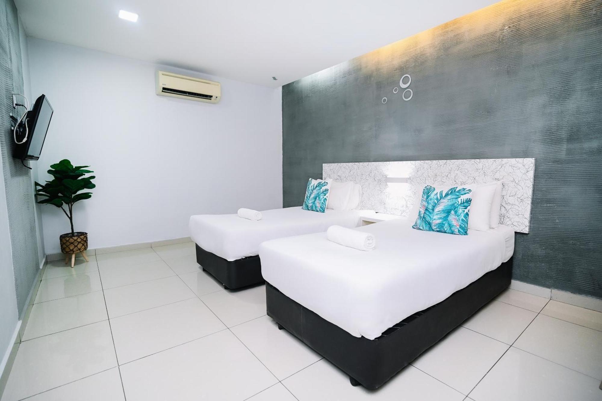 Swing & Pillows - Pj Ss2 Petaling Jaya Dış mekan fotoğraf