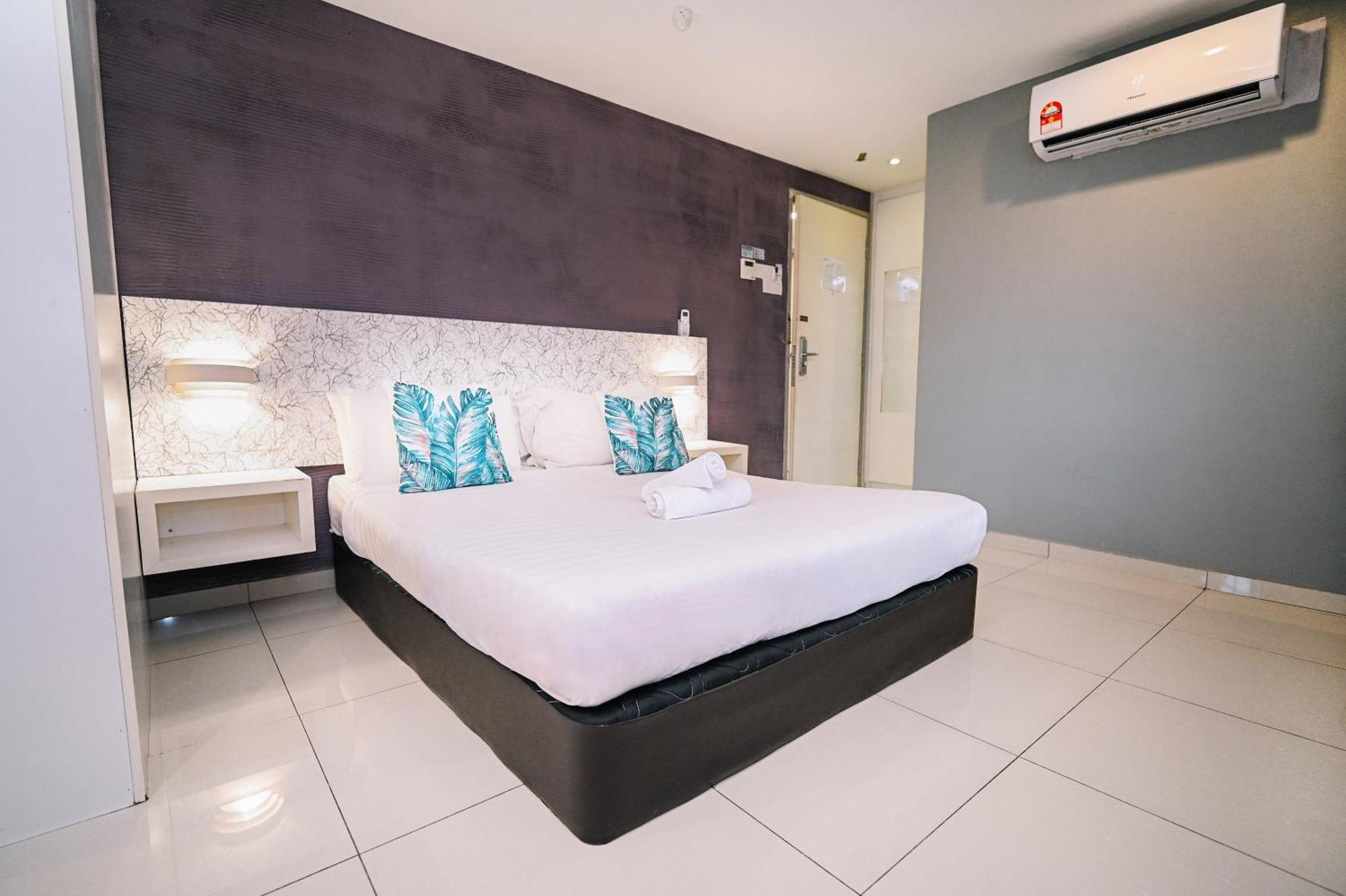 Swing & Pillows - Pj Ss2 Petaling Jaya Dış mekan fotoğraf